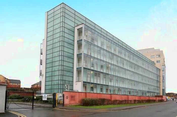 2 Bedroom Flat To Rent In Bramall Lane, Sheffield, S2