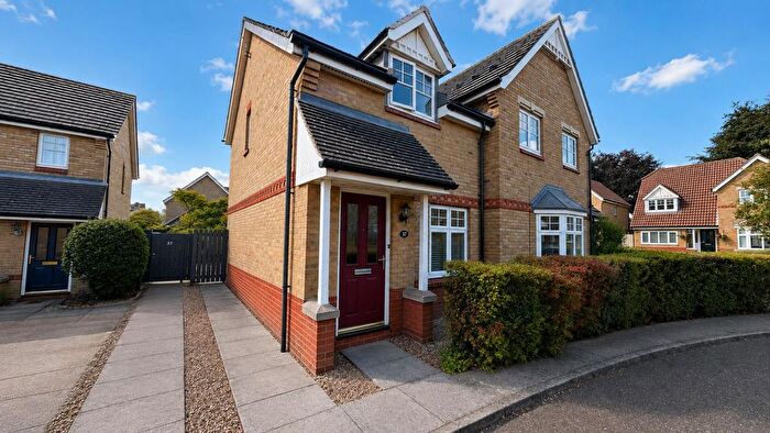 2 Bedroom Semi Detached House For Sale In Heasman Close, Newmarket, CB8