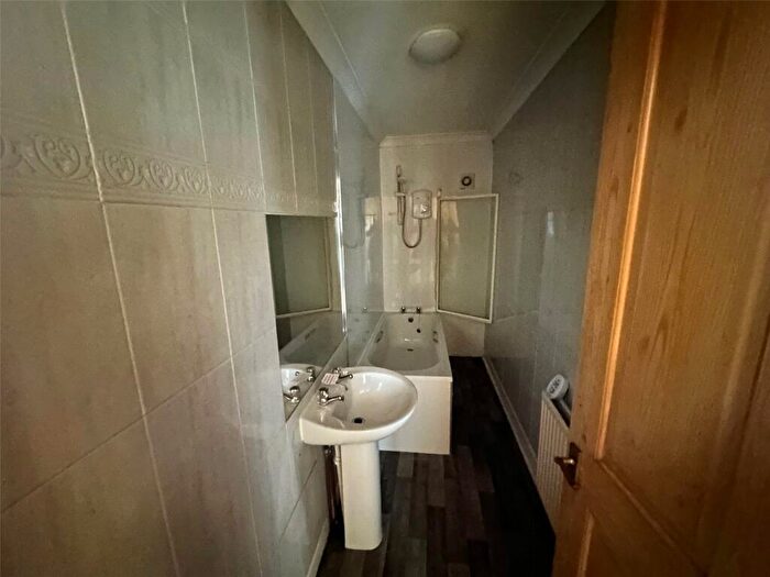 1 Bedroom Flat For Sale In Macdougall Street, Greenock, Inverclyde, PA15
