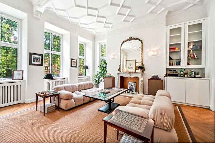 2 Bedroom Flat To Rent In Collingham Gardens, South Kensington, SW5