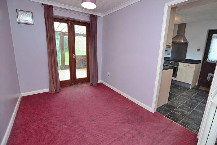 2 Bedroom Semi-Detached House For Sale In Church Lane, Timberland, LN4