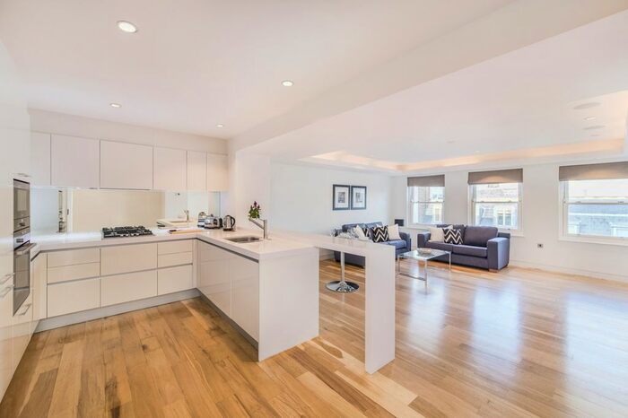 3 Bedroom Flat To Rent In Dover Street, London, W1S