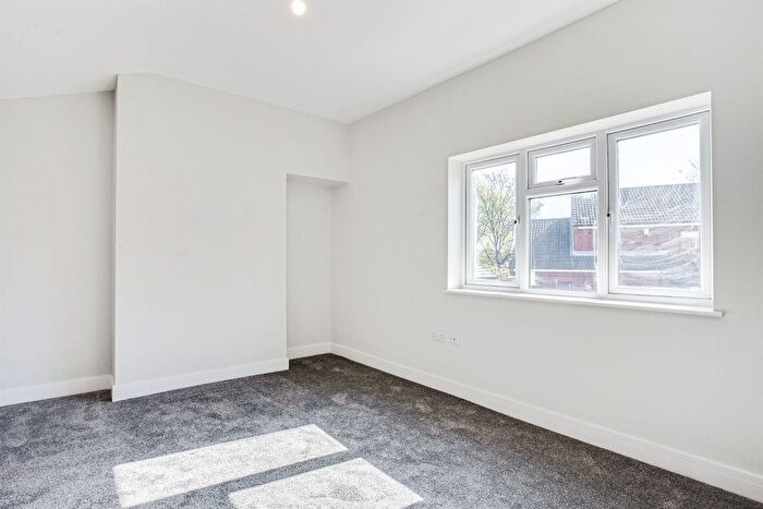 4 Bedroom Detached House For Sale In Wakefield Road, Normanton, WF6
