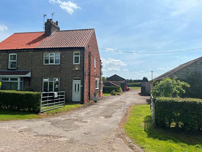 3 Bedroom Semi-Detached House For Sale In Newfield Lane, South Cave, Brough, HU15