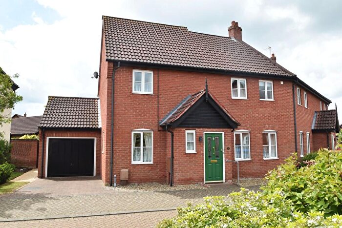 3 Bedroom End Of Terrace House For Sale In Aylsham, NR11