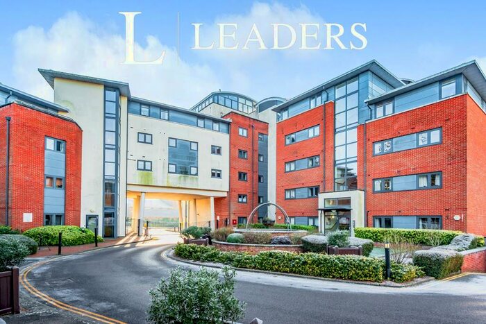 2 Bedroom Apartment To Rent In Kings Gate, Horsham, RH12