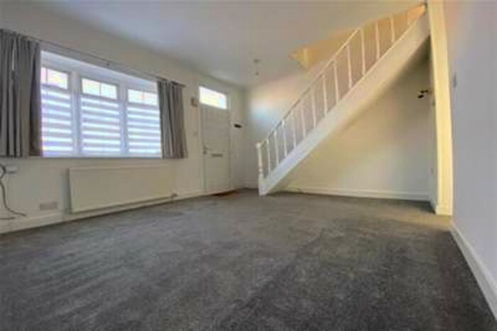 2 Bedroom House To Rent In Hainault Street, London, SE9