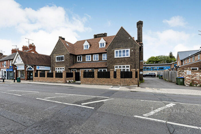 2 Bedroom Flat To Rent In Queen Street, RH13
