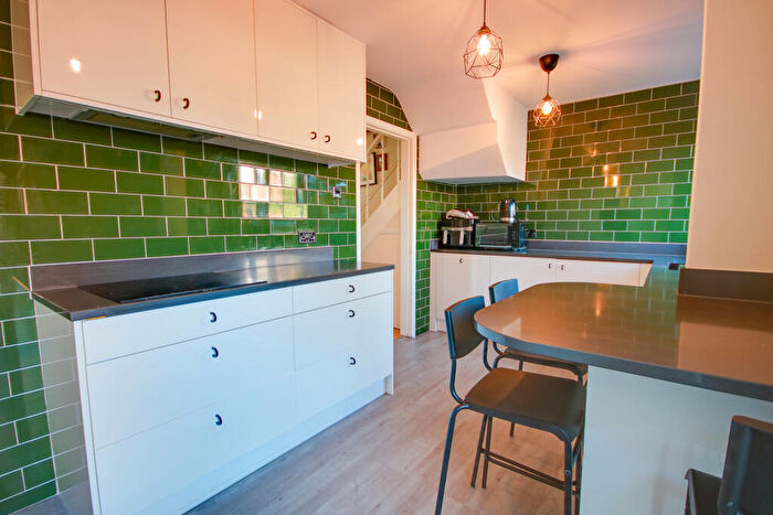 3 Bedroom Terraced House For Sale In Bitterne Village! Kitchen/breakfast Room! A Must See!, SO18