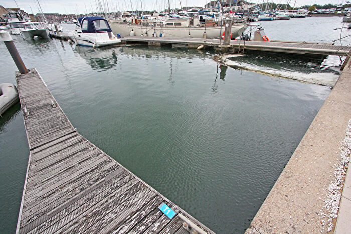 Garage / Parking To Rent In M Mooring, Sennen Place, PO6