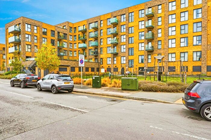 1 Bedroom Flat For Sale In James Smith Court, Dartford, Kent, DA1