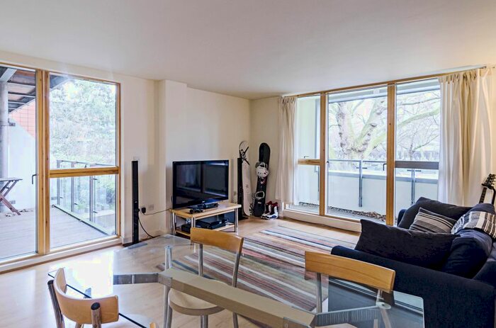 1 Bedroom Flat To Rent In Featherstone Street, London, EC1Y