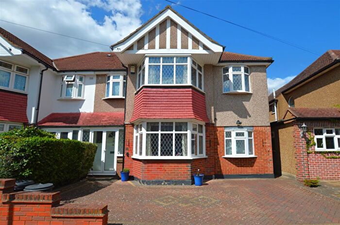 5 Bedroom Semi-Detached House For Sale In Montrose Avenue, Whitton, TW2