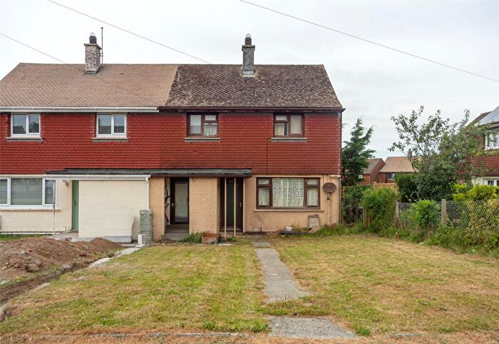 2 Bedroom House For Sale In Traffwll Road, Caergeiliog, Holyhead, Isle Of Anglesey, LL65