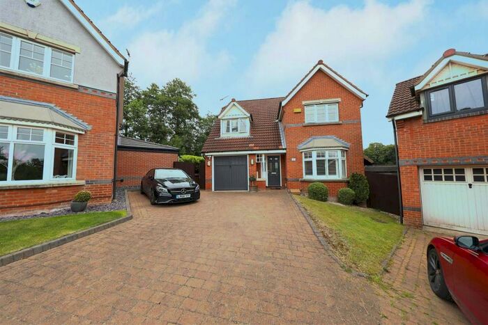 4 Bedroom Detached House For Sale In St. Marys Close, Hessle, HU13