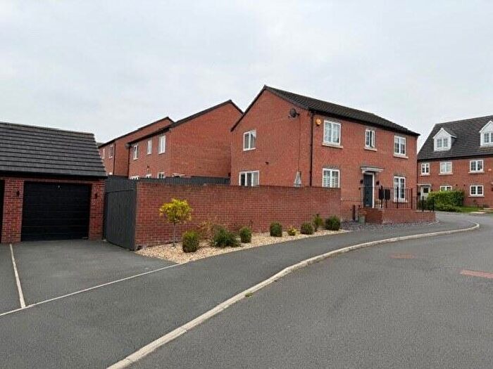 4 Bedroom Detached House For Sale In Gleneagles Drive, Rothwell, LS26