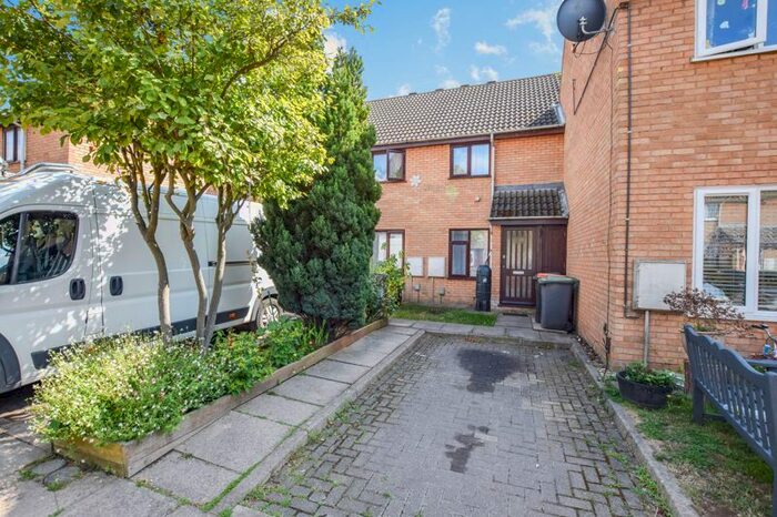 2 Bedroom Terraced House To Rent In Chesterton Mews, Poets Area, Bedford, MK40