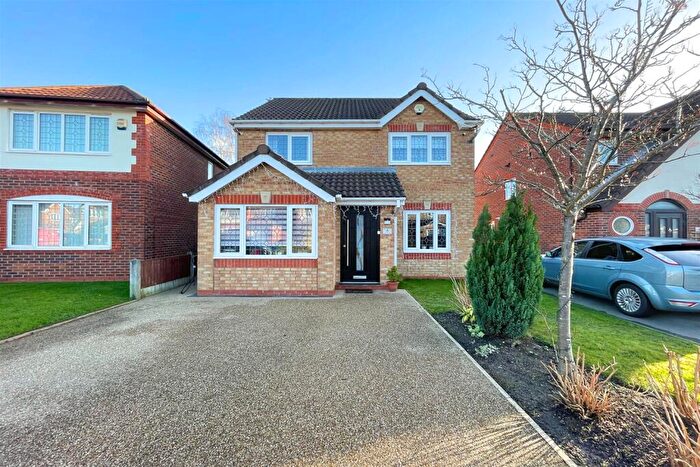 3 Bedroom Detached House For Sale In Earlesfield Close, Sale, M33