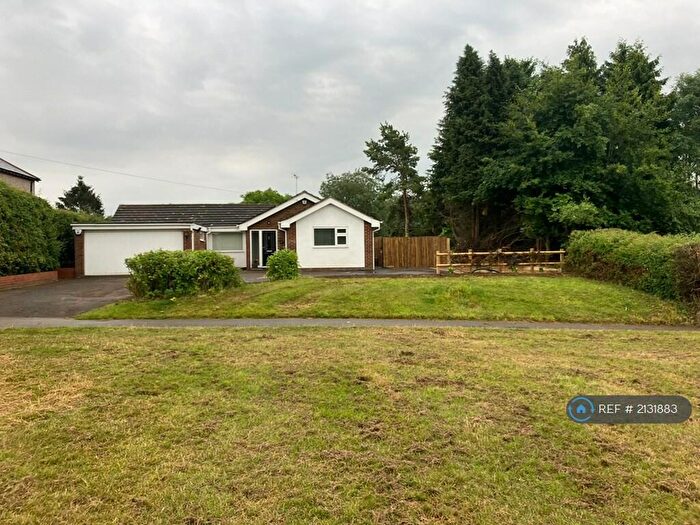 3 Bedroom Bungalow To Rent In Addington Road, Irthlingborough, Wellingborough, NN9