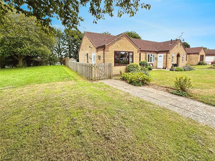 2 Bedroom Bungalow For Sale In Talbot Close, Navenby, Lincoln, Lincolnshire, LN5