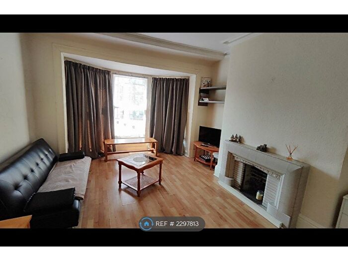 1 Bedroom Flat To Rent In Market Place, Atherton, M46