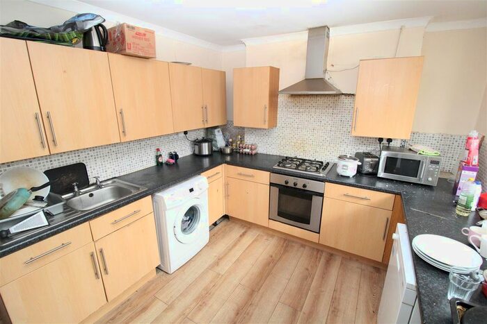 4 Bedroom Terraced House To Rent In Broadway, Treforest, Pontypridd, CF37