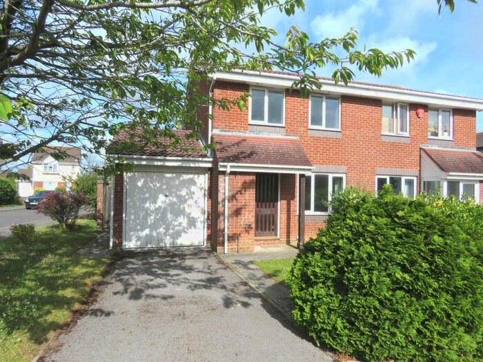 3 Bedroom Semi-Detached House To Rent In Stag Close, New Milton, BH25