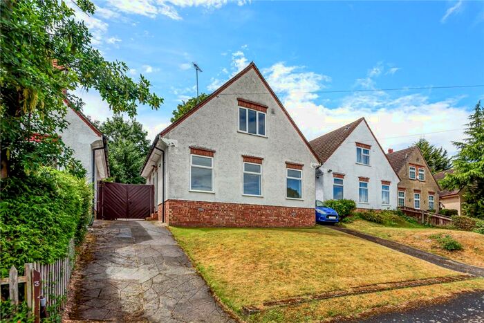 3 Bedroom Detached House To Rent In Froxfield Avenue, Reading, RG1