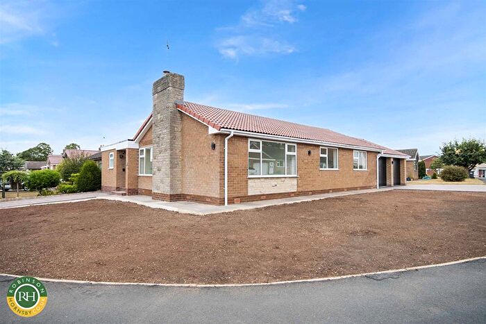 3 Bedroom Bungalow For Sale In Lancaster Crescent, Tickhill, Doncaster, DN11