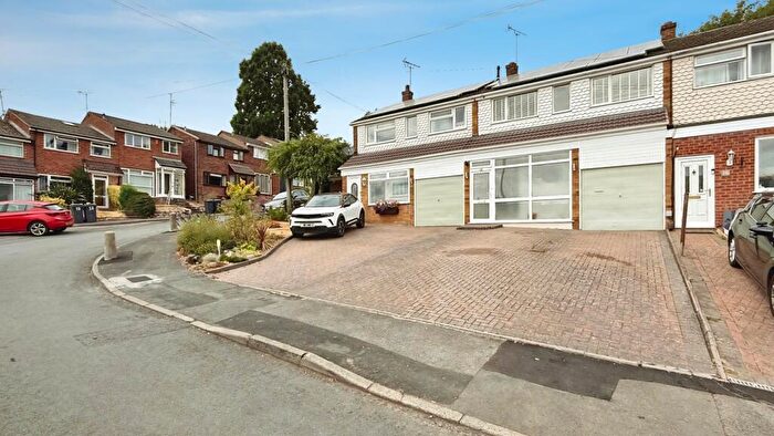 3 Bedroom Terraced House For Sale In Steepwood Croft, Kings Norton, Birmingham, B30