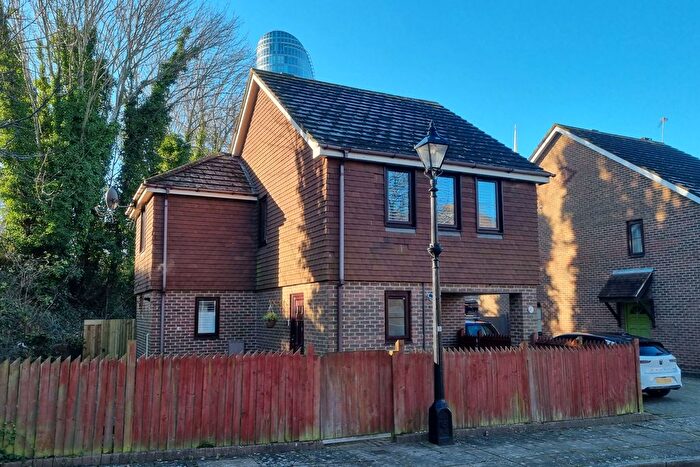 4 Bedroom Detached House For Sale In Portsmouth, Hampshire, PO1