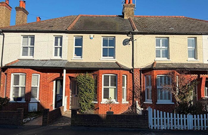 3 Bedroom Cottage For Sale In Sandlands Road, Walton On The Hill, KT20