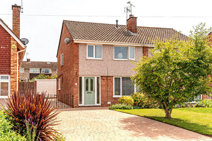 3 Bedroom Semi-Detached House For Sale In Ashgrove, Thornbury, Bristol, BS35