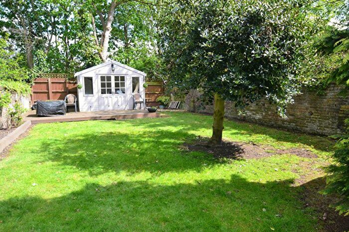 2 Bedroom Flat To Rent In Freelands Road, Bromley., BR1