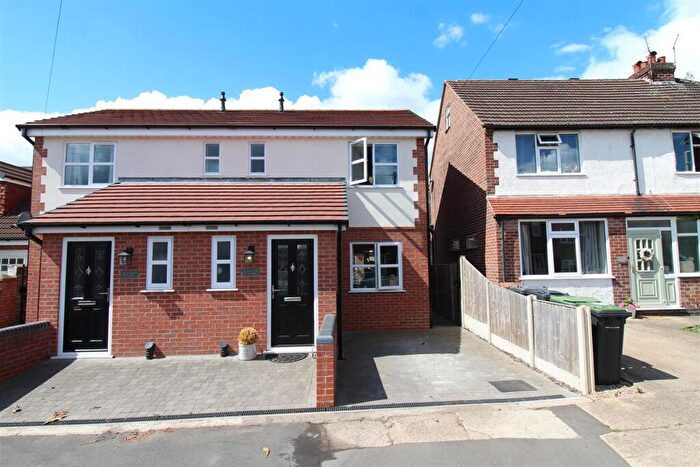2 Bedroom Semi Detached House To Rent In Baskin Lane, Chilwell, Nottingham, NG9