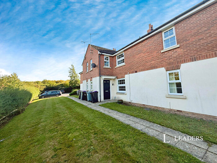 2 Bedroom House To Rent In Badger Lane, Bourne, Lincolnshire, PE10