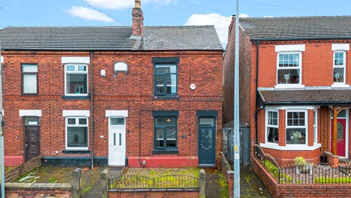 3 Bedroom End Of Terrace House For Sale In Downall Green Road, Ashton-In-Makerfield, WN4