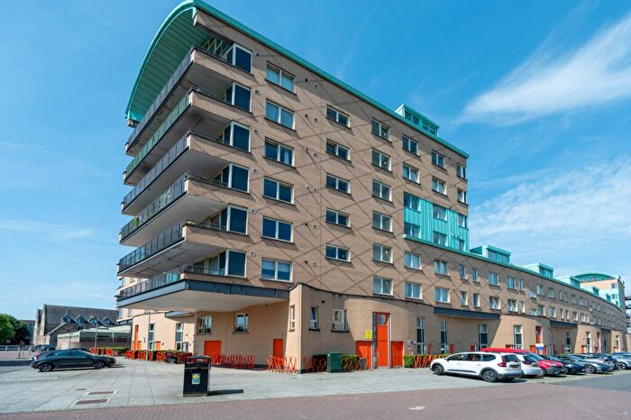 2 Bedroom Flat To Rent In Old Rutherglen Road, Flat /, Gorbals, Glasgow, G5