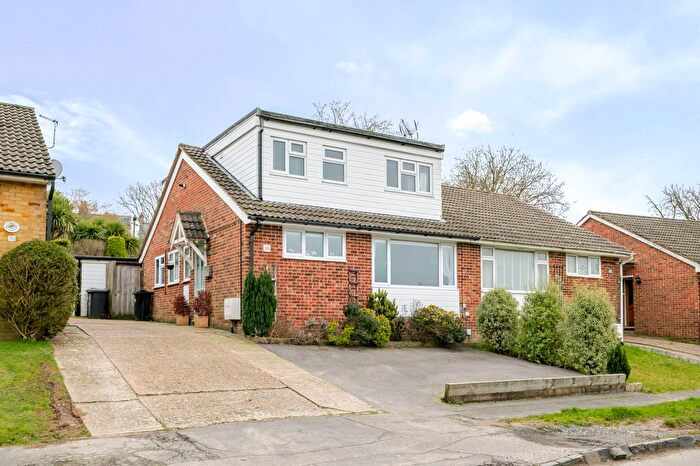 3 Bedroom Semi Detached House For Sale In Swaines Way, Heathfield, TN21