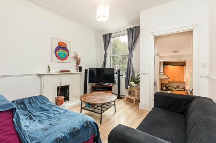2 Bedroom End Of Terrace House To Rent In Salusbury Road, Queens Park, NW6