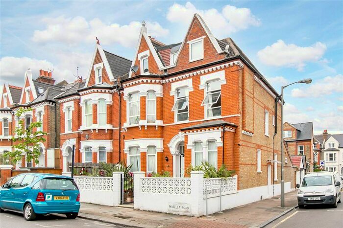 1 Bedroom Flat To Rent In Morella Road, Between The Commons, SW12