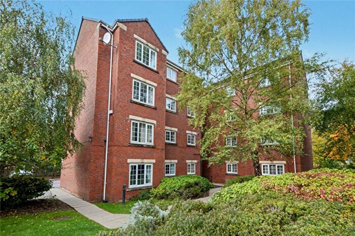 2 Bedroom Apartment For Sale In Castle Lodge Square, Rothwell, Leeds, West Yorkshire, LS26
