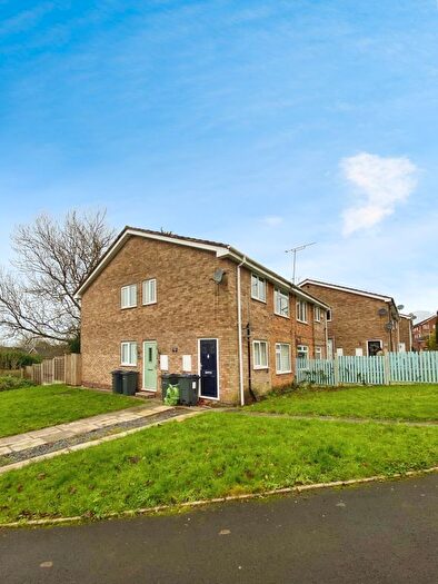 2 Bedroom Flat To Rent In Vicarage Close, Great Barr, Birmingham, B42