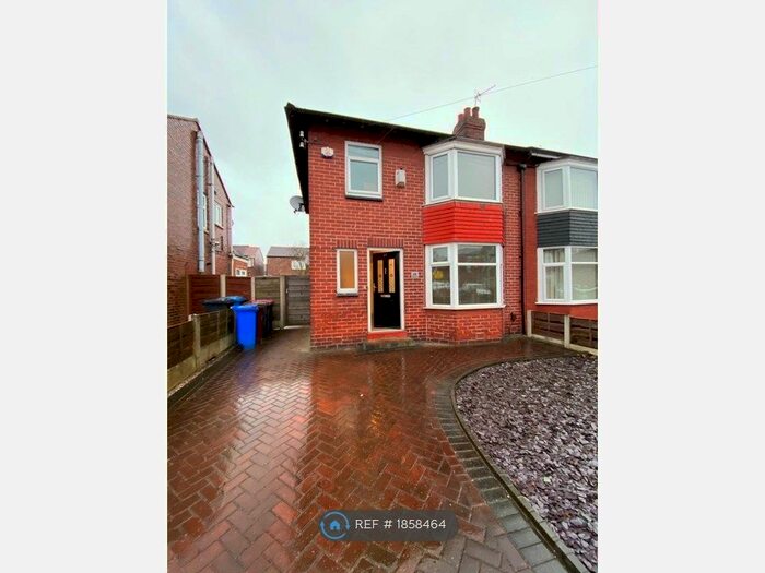 3 Bedroom Semi-Detached House To Rent In Oakland Avenue, Salford, M6