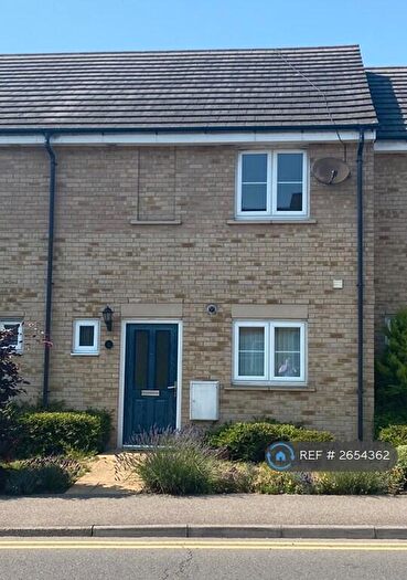 3 Bedroom Terraced House To Rent In Sunderland Road, Sandy, SG19