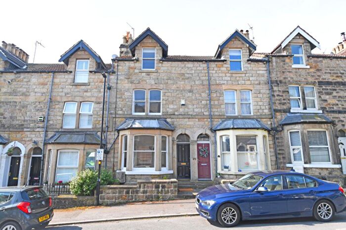 4 Bedroom Terraced House To Rent In Valley Road, Harrogate, HG2