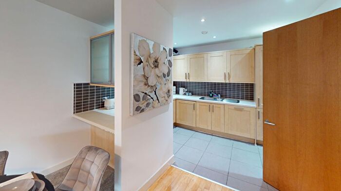 2 Bedroom Flat To Rent In Colquitt Street, Liverpool, L1