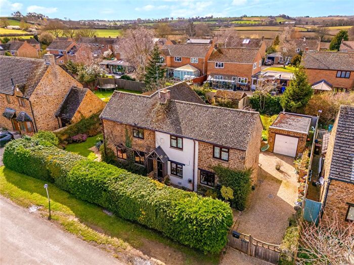 4 Bedroom Country House For Sale In The Green, Barford St. Michael, Banbury, Oxfordshire, OX15