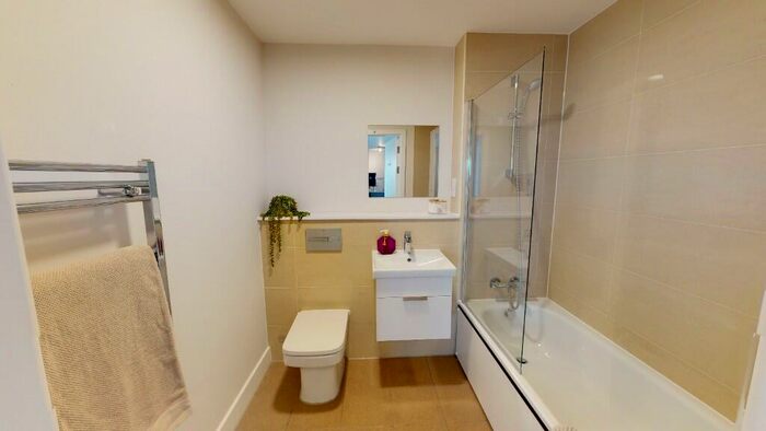 2 Bedroom Apartment To Rent In Merlin Wharf, Bath Lane, Leicester, LE3