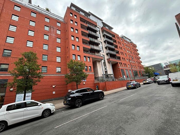 2 Bedroom Apartment To Rent In The Quadrangle, Lower Ormond Street, Manchester, M1